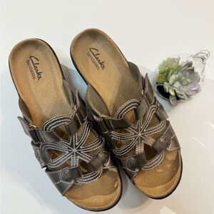Clarks Bendables Bronze Gold Slide On Sandals 9W